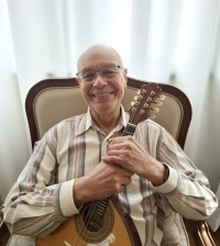 Memórias de Izaías Bueno de Almeida: uma seleção musical na chegada aos 85
